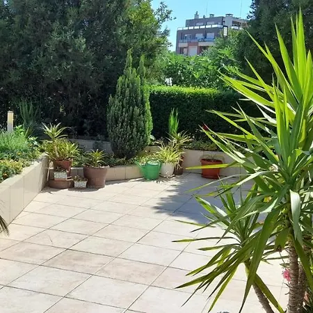 семеен атива - Family Ativa 호텔