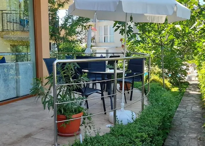 семеен атива - Family Ativa Lozenets