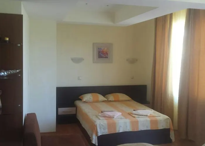 семеен атива - Family Ativa Lozenets