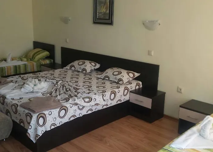 семеен атива - Family Ativa Lozenets